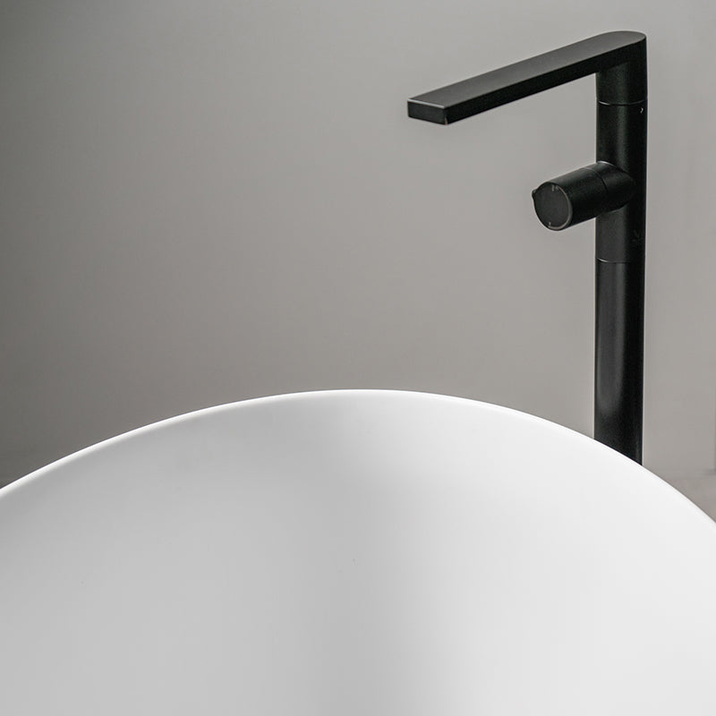 Floor Mounted Bath Filler – Matte Black - Fantaci interiors 