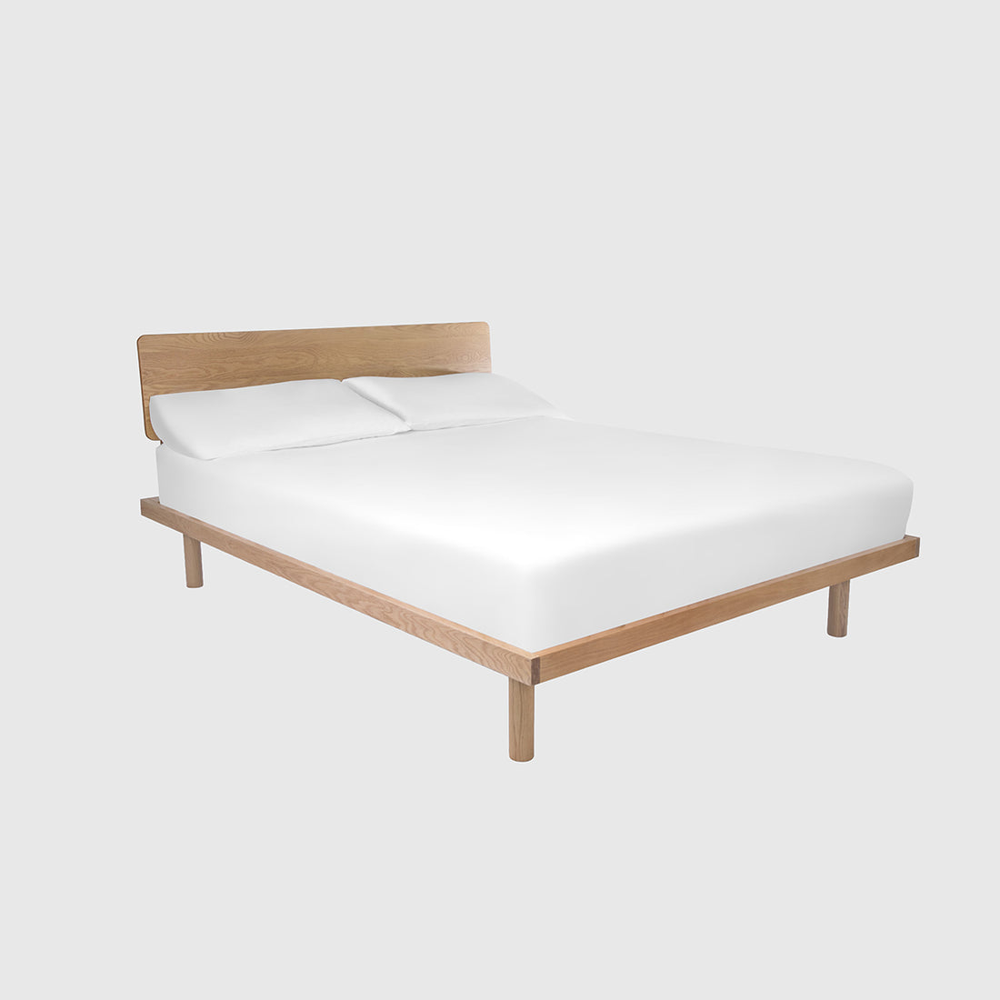 Sara Queen Bed – Solid Wood, Red Oak Finish